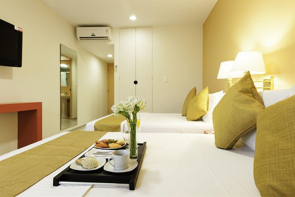 Mision Express Monterrey Aeropuerto La Fe Hotel Apodaca Eksteriør billede