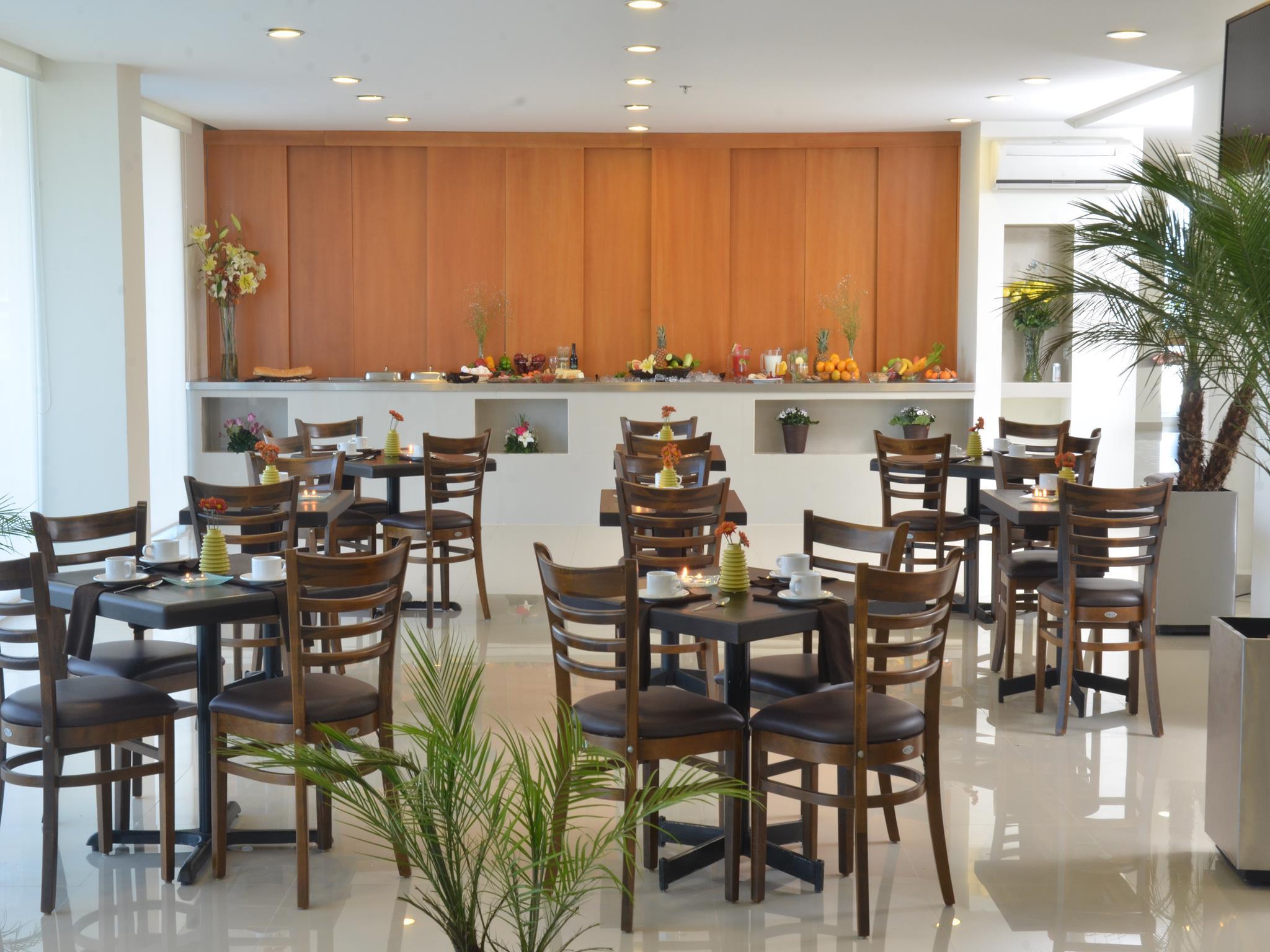 Mision Express Monterrey Aeropuerto La Fe Hotel Apodaca Eksteriør billede