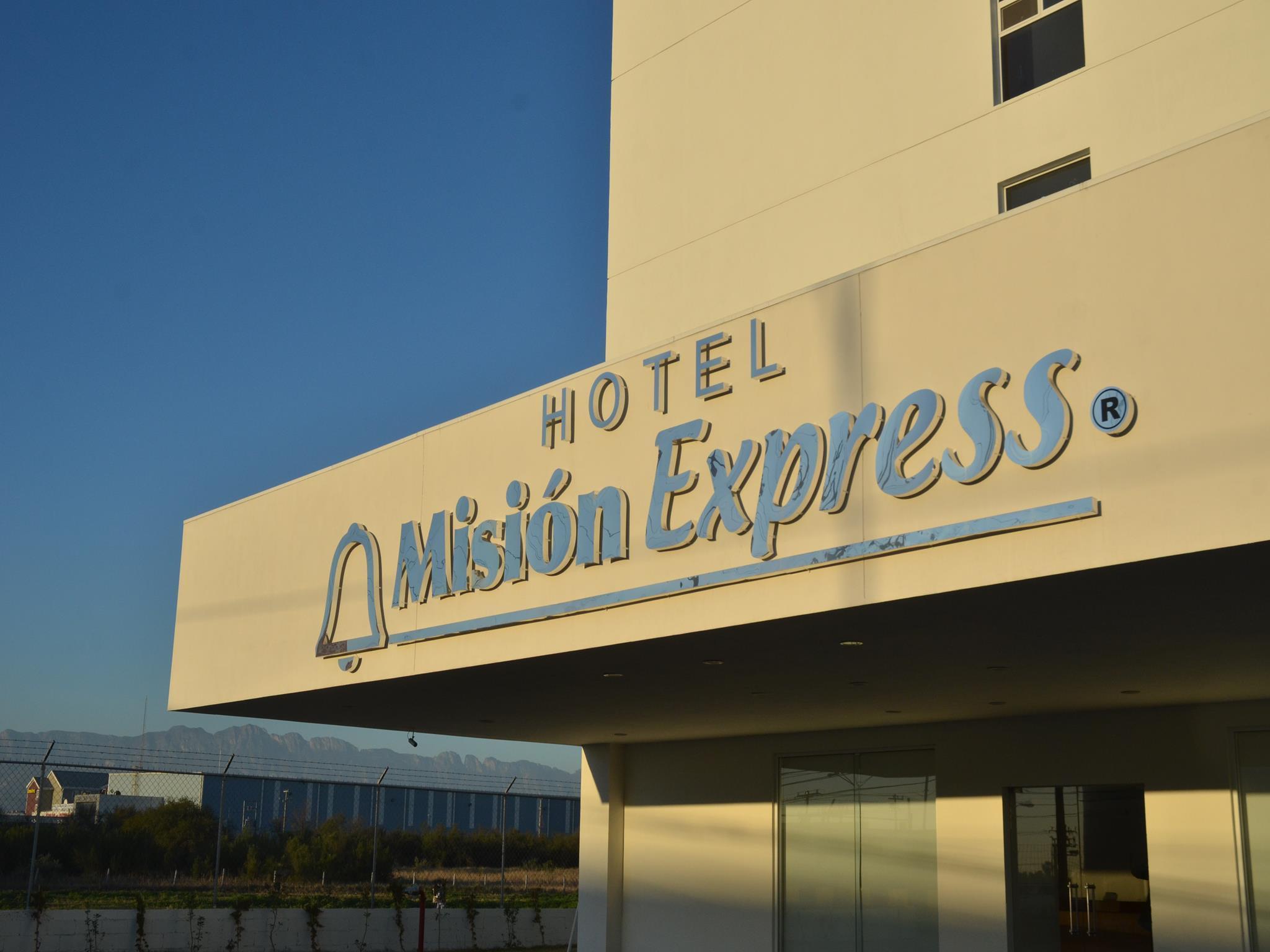 Mision Express Monterrey Aeropuerto La Fe Hotel Apodaca Eksteriør billede