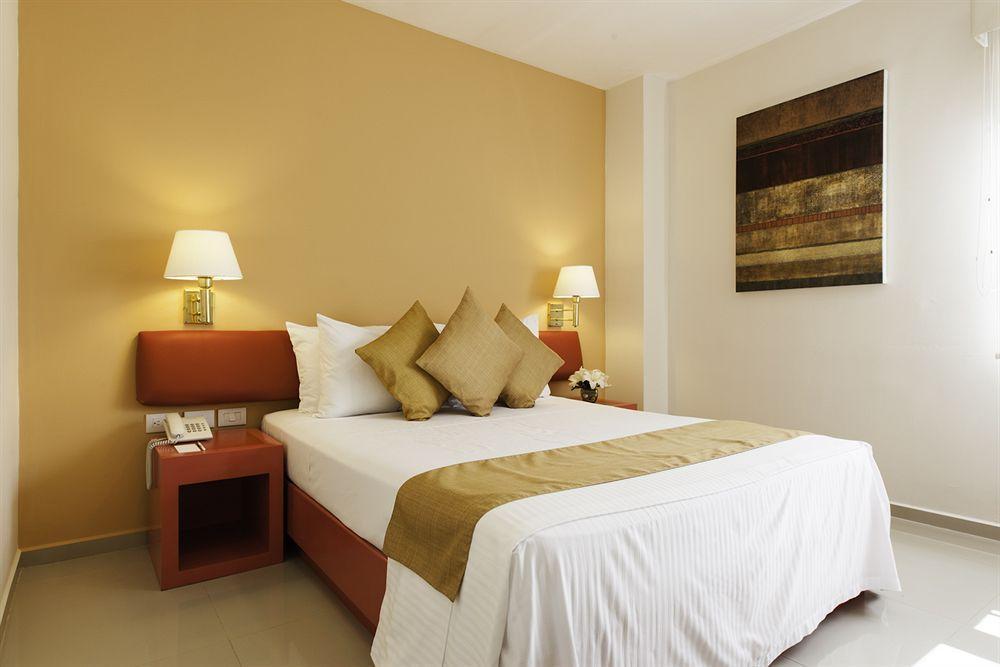 Mision Express Monterrey Aeropuerto La Fe Hotel Apodaca Eksteriør billede