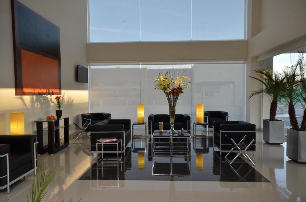 Mision Express Monterrey Aeropuerto La Fe Hotel Apodaca Eksteriør billede
