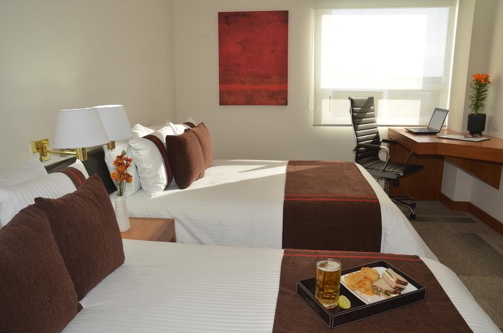 Mision Express Monterrey Aeropuerto La Fe Hotel Apodaca Værelse billede